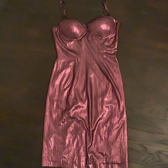 HOUSE OF CB SAMIRA BODYCON METALLIC - Picture 2 of 3